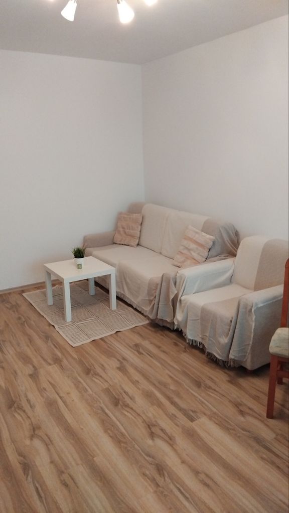 Дава се под наем Двустаен апартамент в София, Гео Милев - 50 кв.м за 408 € - Снимка #1