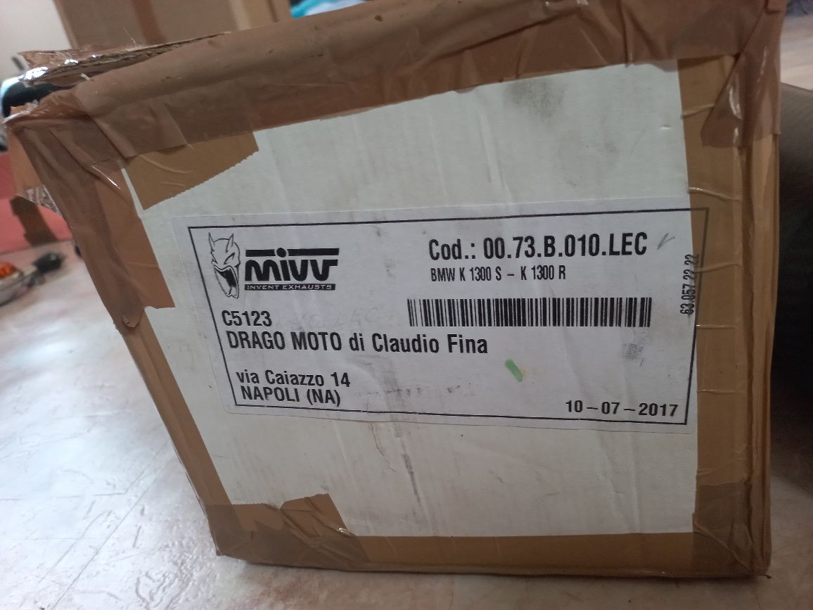BMW K1300S Ауспух MIVV Oval Carbon BMW K1300R