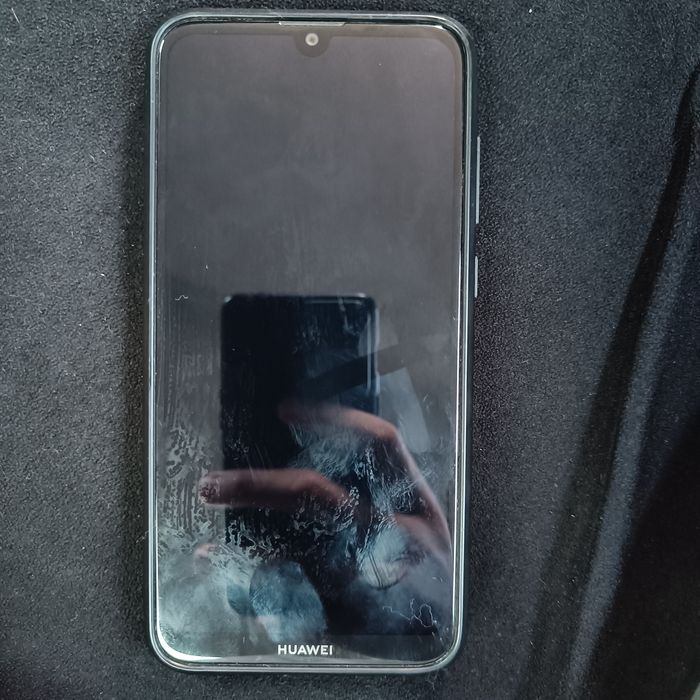 Huawei Y7 2019 в хорошем состоянии смартфон телефон