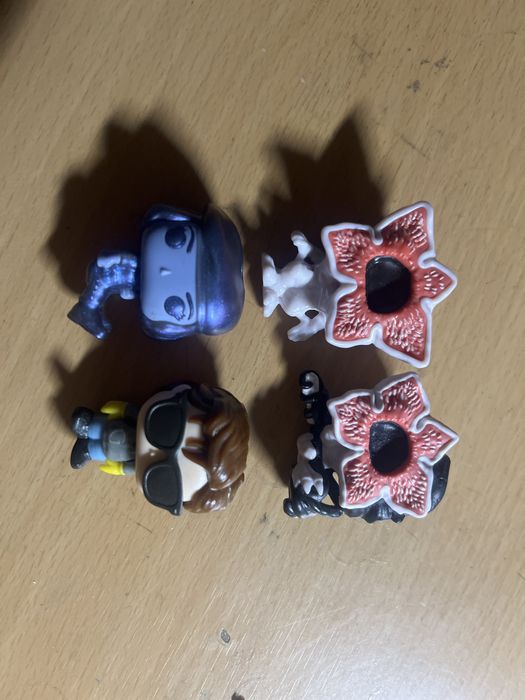 очень странные дела фигурки киндер