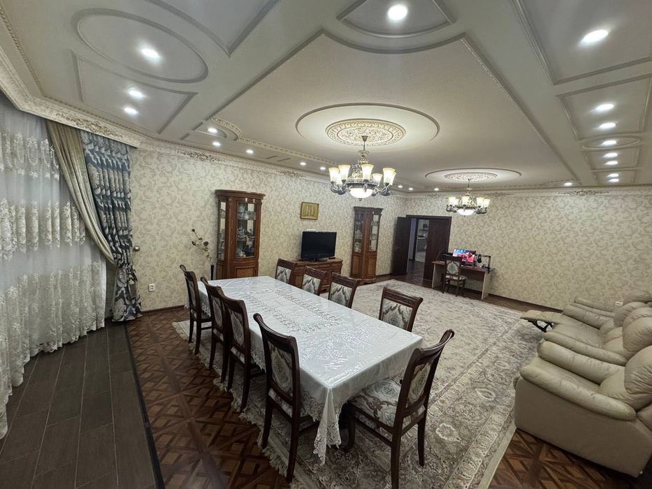 Алайски новастройка 4 комнт огромная квартира ареда