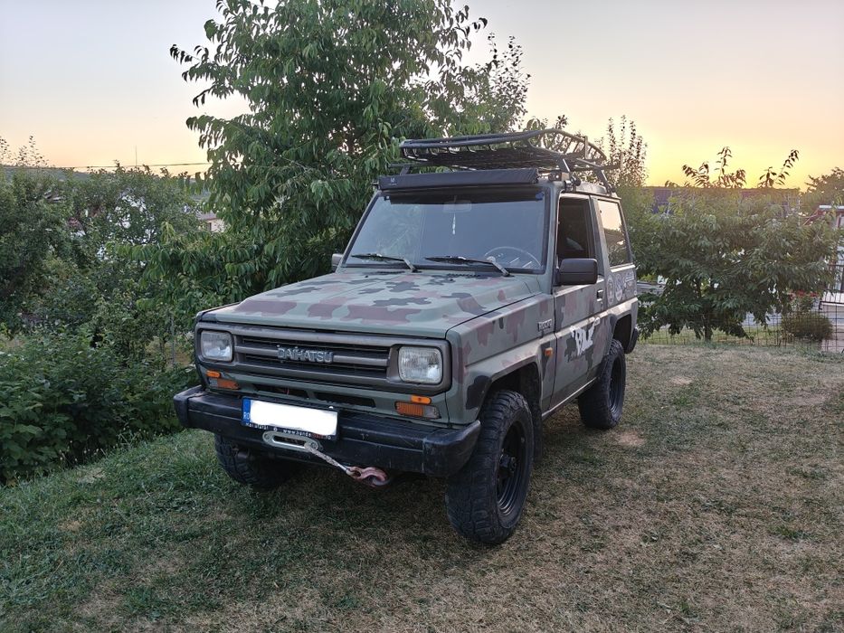 Daihatsu Rocky F80LV