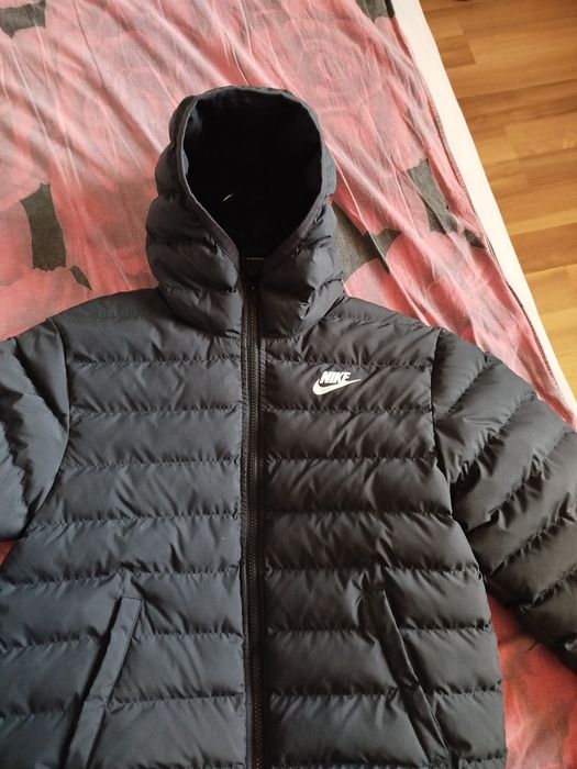 Зимно яке за момче Найк 137/147