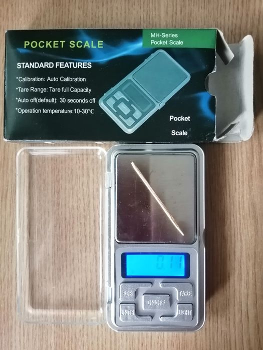 Cântar de precizie portabil - 0.01 grame, capacitate 200 grame