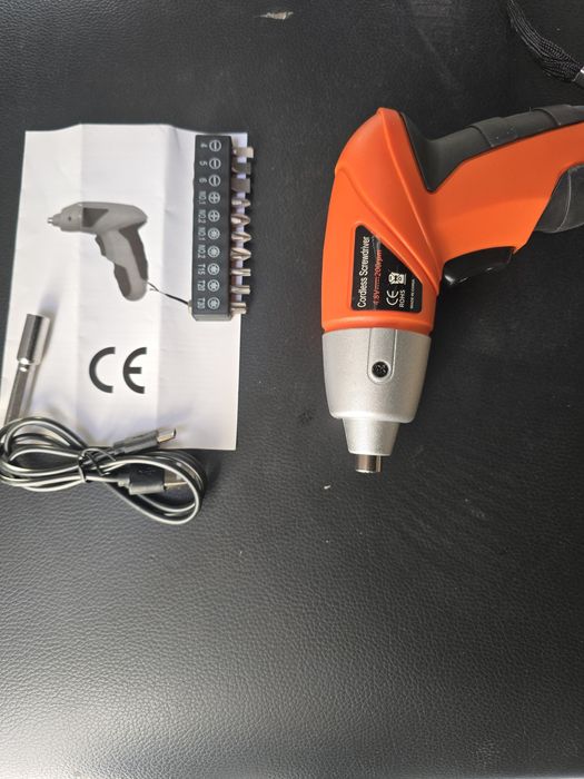 Akkumulyatorli otvyortka to'plami