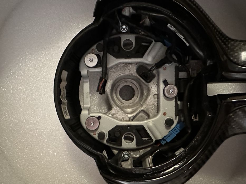 Волан БМВ ф30 ф32 ф33 М4 Карбон