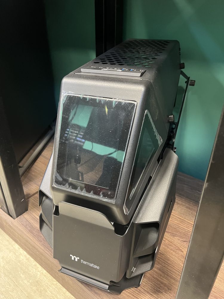 Original case thermaltek  yangi hamyonbop narxda