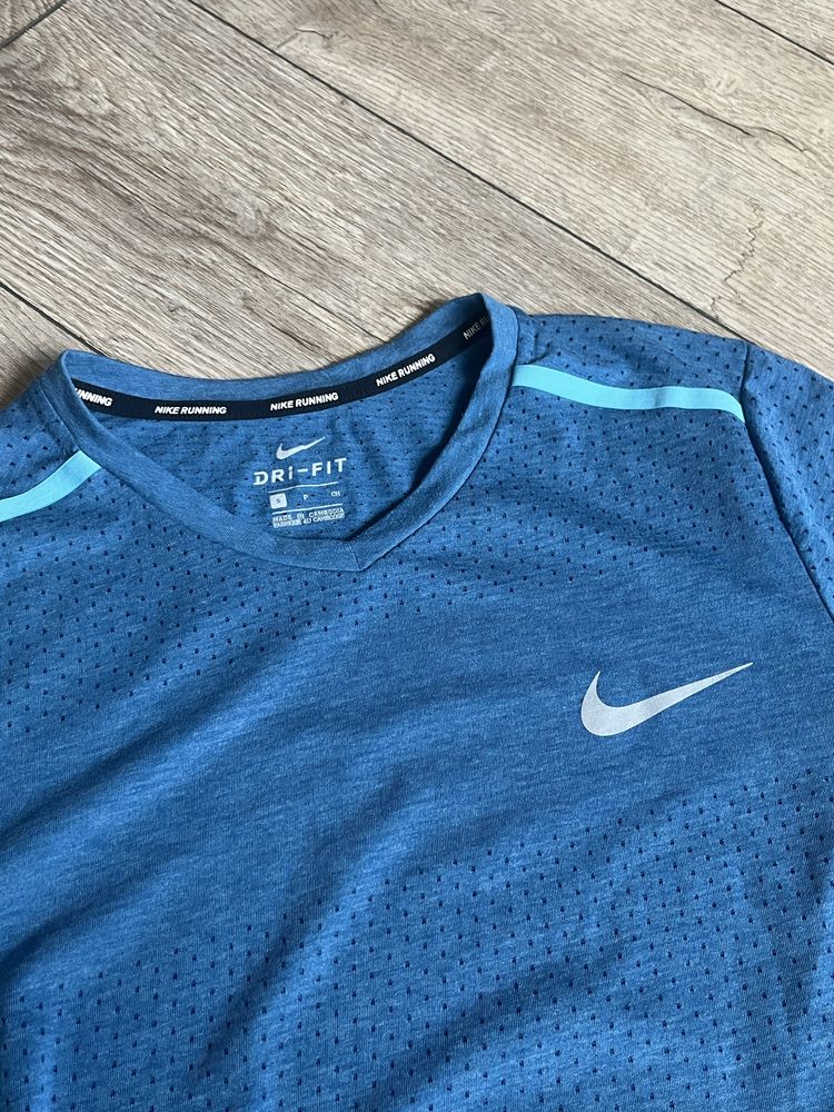 NIKE Dri-Fit Running - размер S / Оригинал