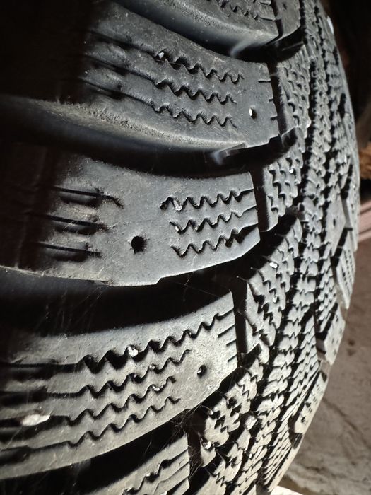 Зимние шины 500км пробега