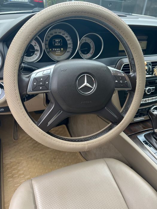 Mercedes C200 2011
