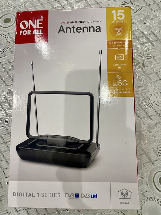 Вътрешна ТВ антена-ONE FOR ALL SV9125 усилена, с 5G филтър