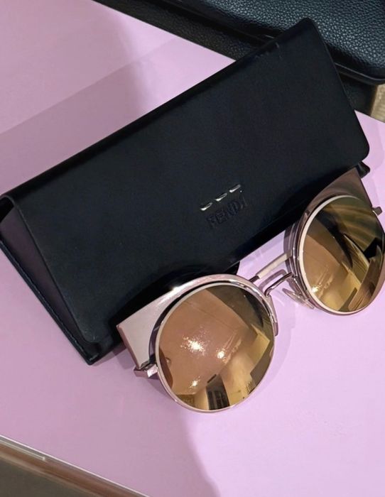 Ochelari de soare Fendi