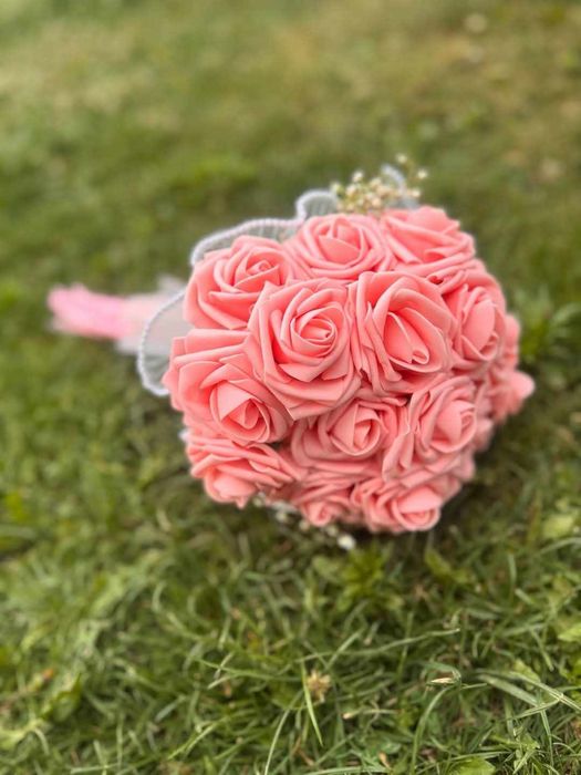 Ръчно изработен букет от рози