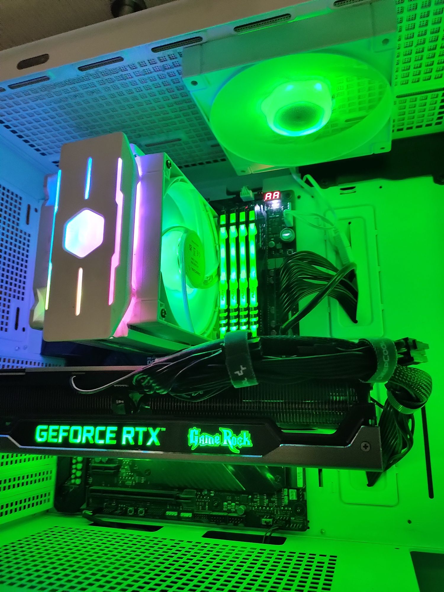 RTX3080ti 12gb/Ryzen 9 5950x/64gb ddr4 3733Mhz/X570 ASUS Rog 8 dark
