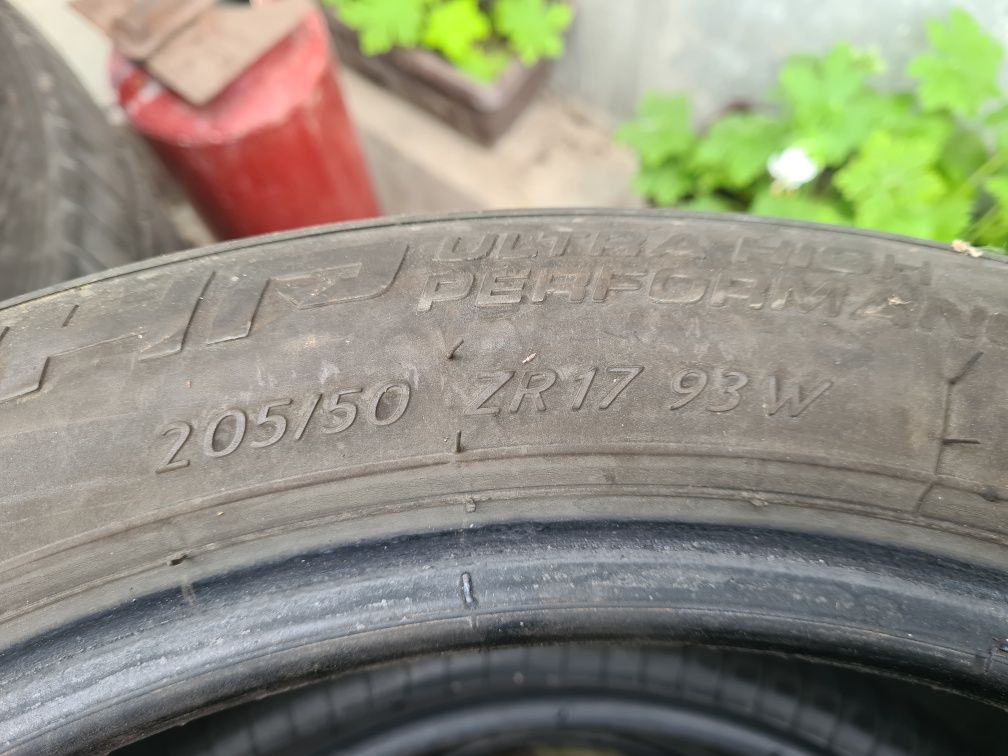 2 комплекта летни гуми 17