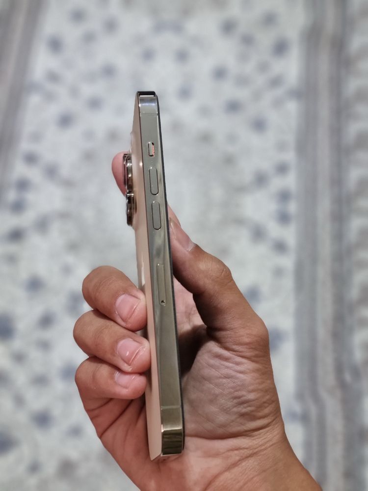 Iphone 14 PRO. GOLD. 256GB.