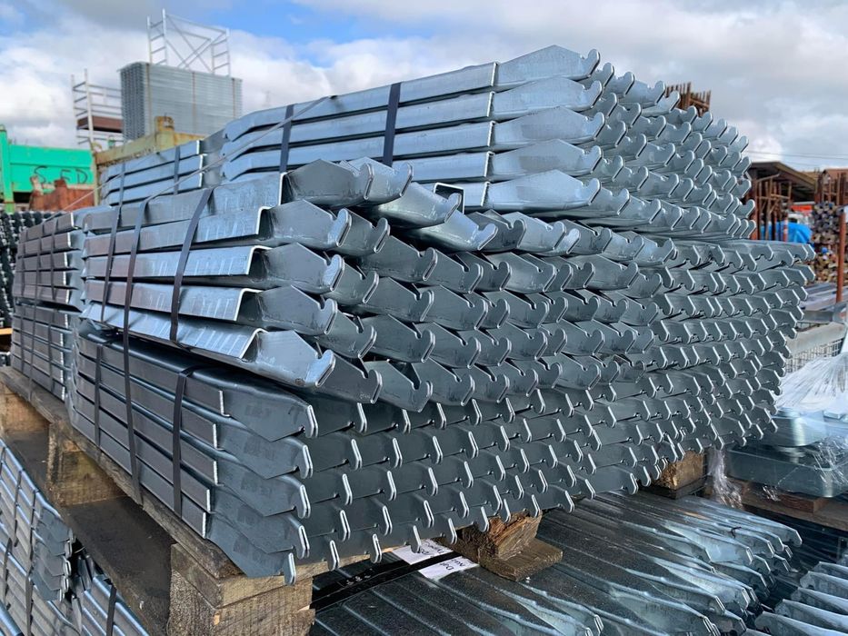 Popi metalici italia 200/360cm 12,10€ + TVA, Cofraje doka, accesorii