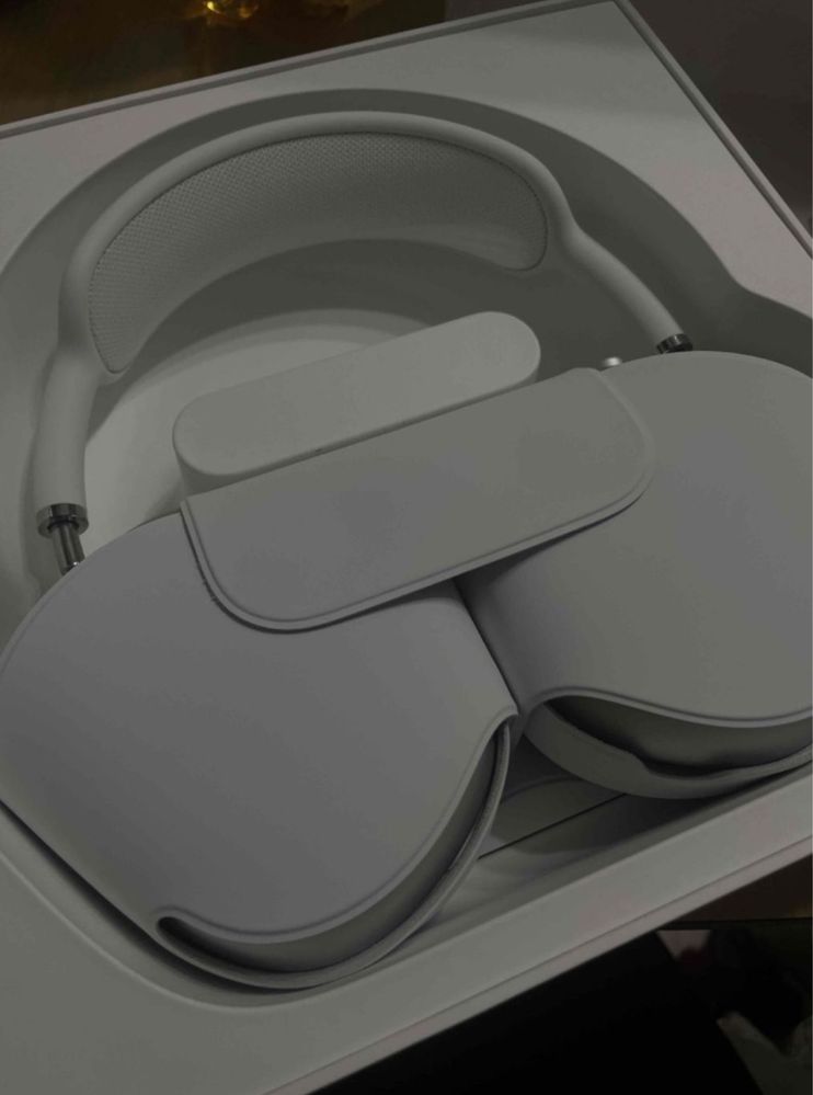 Apple AirPods Max