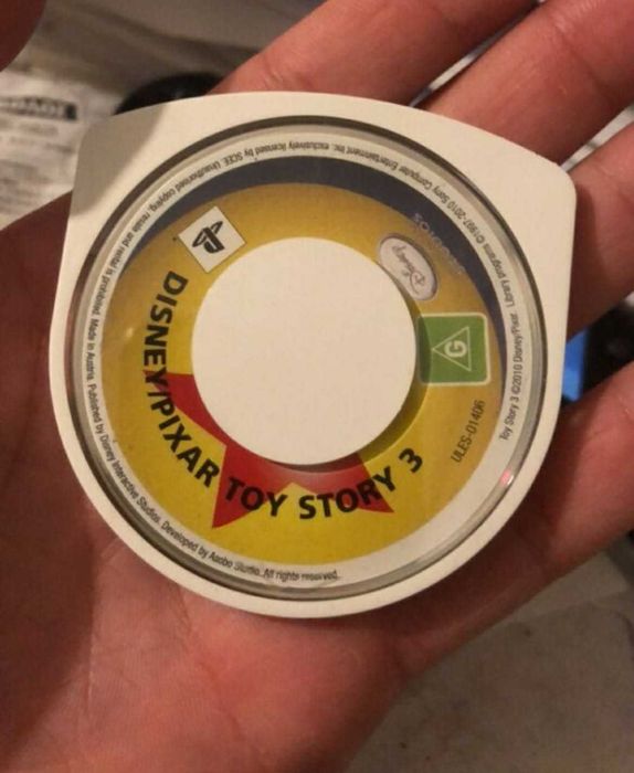 Sony Psp 2004 с 2 игри и зарядно