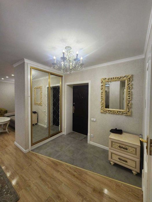 Продается 3/3/4 80м2  на Ц 1