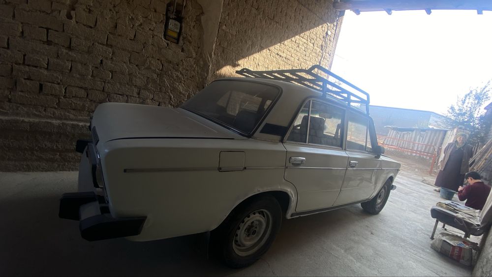 Jiguli 06 srochni sotiladi