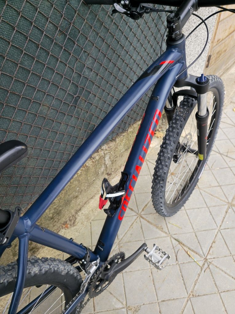 Specialized Rockhopper 29 цола L размер 3х9 скорости Обслужен