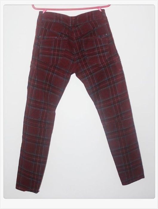 Blugi burgundy tartan Punk Rock Goth model tartan marca S.Oliver