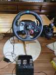 Set Logitech G29 Volan + Pedale + Schimbător pentru PC - Stare excelen