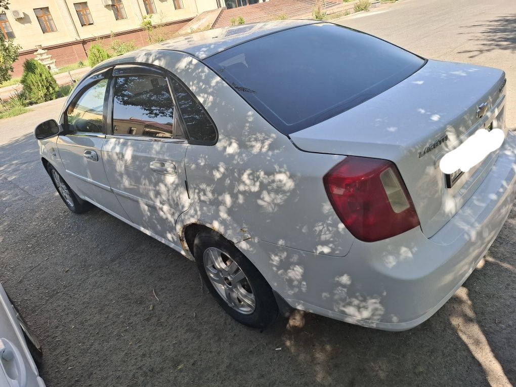 Lacetti 1,8. 2009 yil, 2-pozitsiya