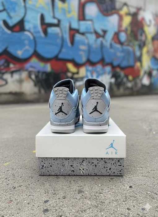 Adidasi Jordan 4 Retro University Blue - Adidasi Unisex Premium