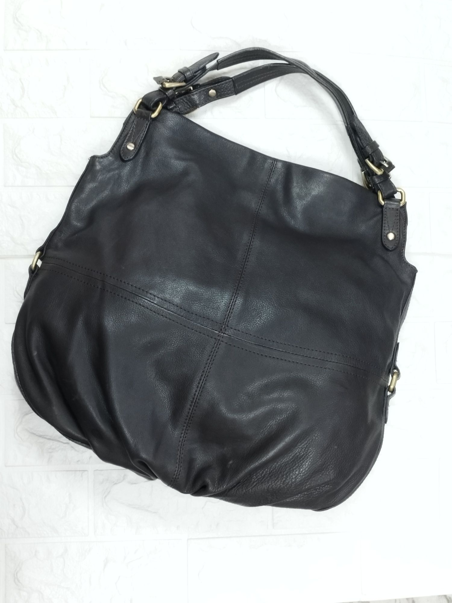 LINEA WEEKEND , оригинална дамска чанта, естествена кожа,guess, Louise