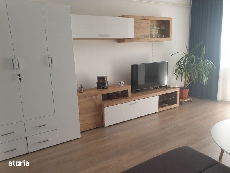 cv 211 Bd.Independentei, apartament 1 camera , etaj intermediar