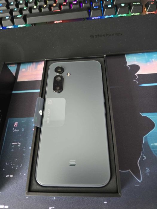 Telefon Solana Seeker 5G / 128GB! + Carcasa si folie | Incluse