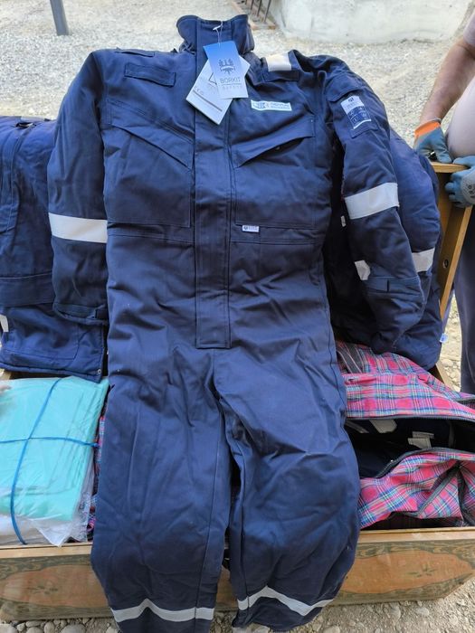 Продам комбенезоны