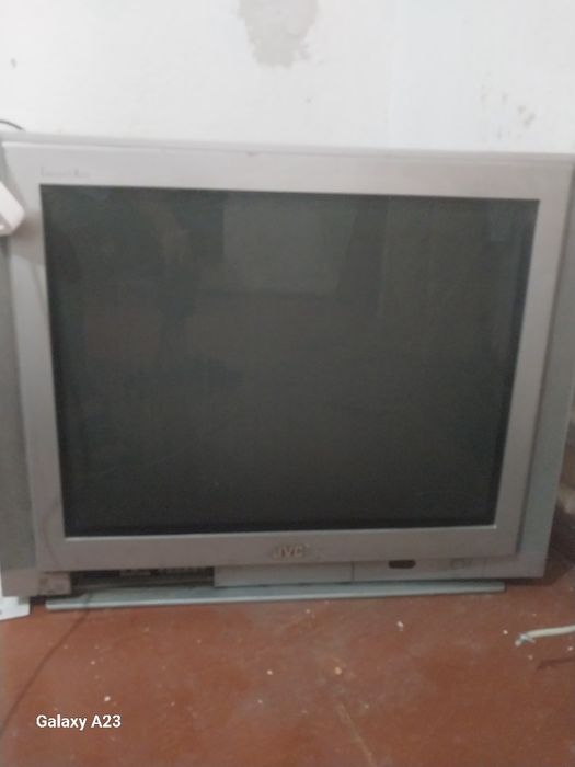 Телевизор  бу jvc