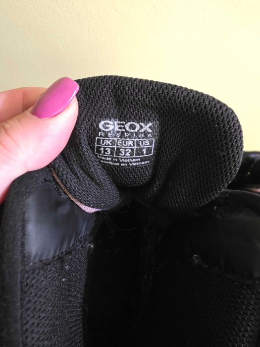 Vand cizme Geox pt fetițe!