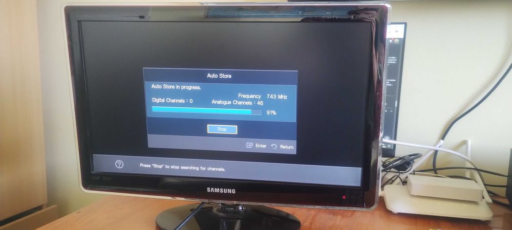 TV Samsung HD P2270