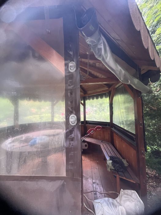 Дървена беседка