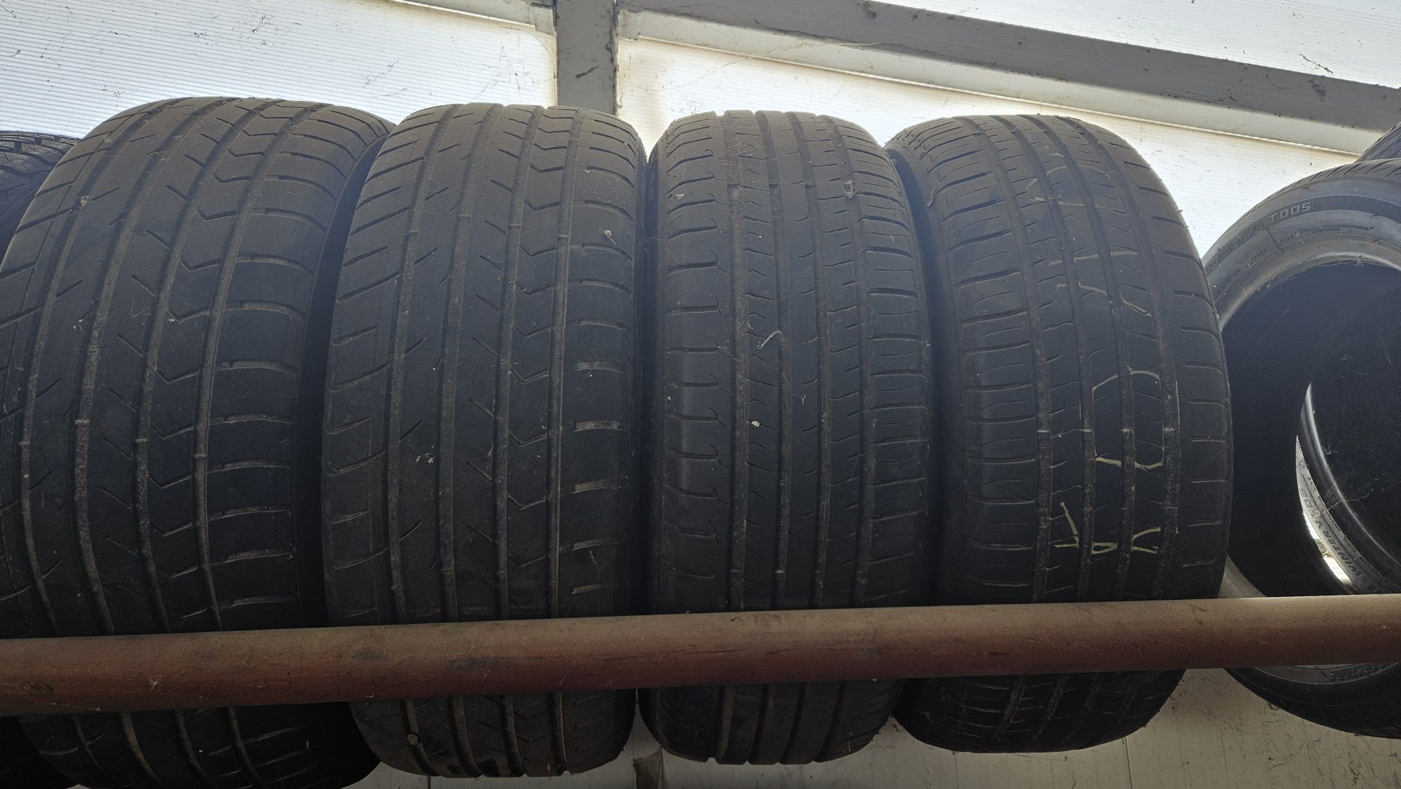 225/55R17 Gremax летни