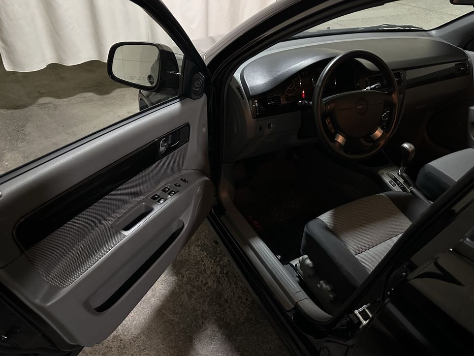 Jentra 2023. 24 qora toza aftomat luk abs soat mafon bor