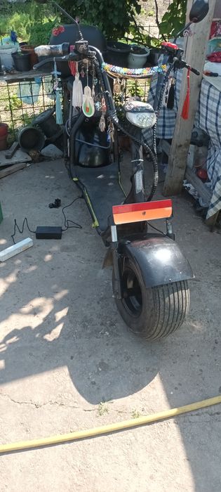 Vând scuter electric harley