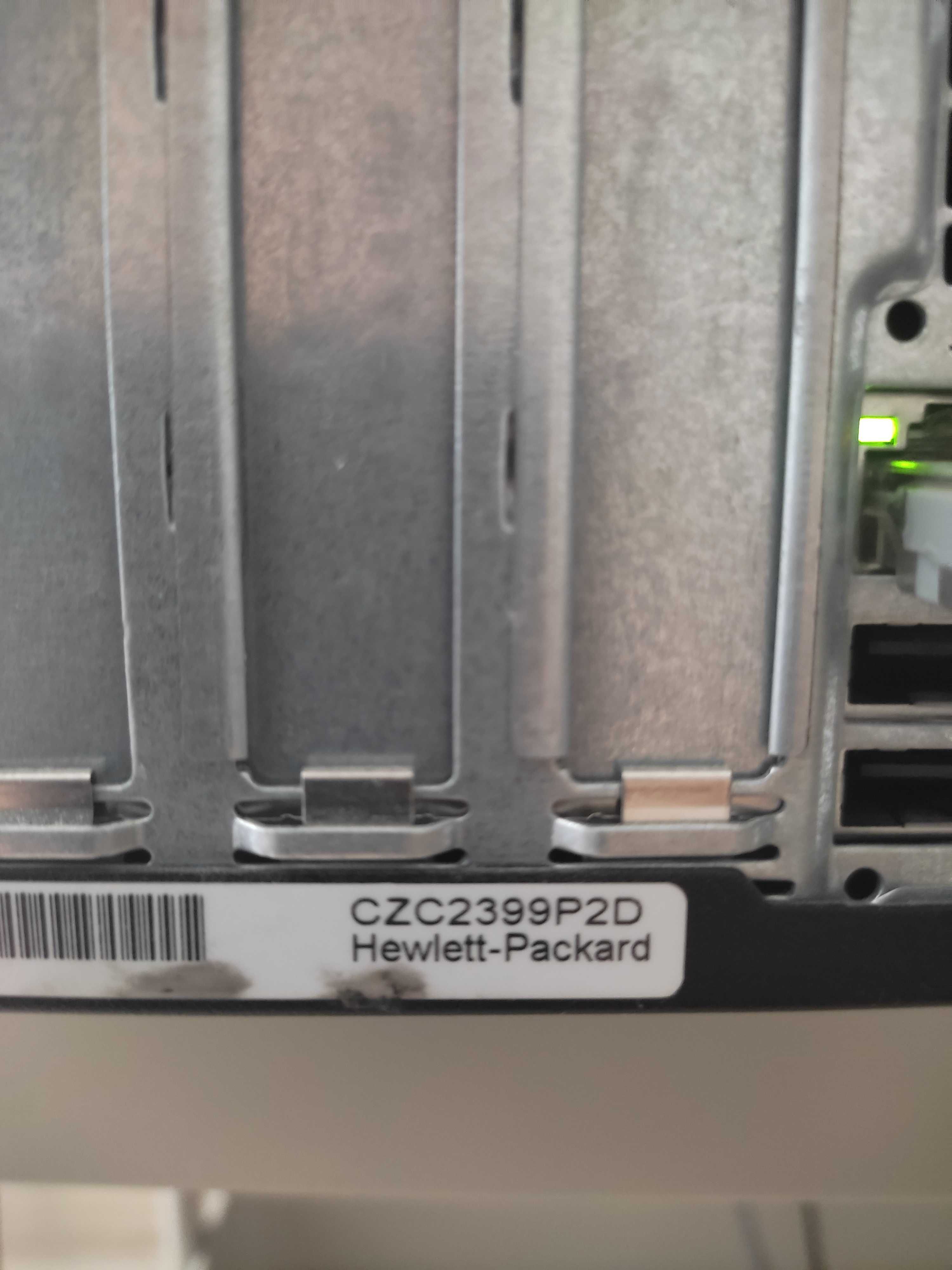 Настолен компютър HP - Desktop - UH2K6SV
