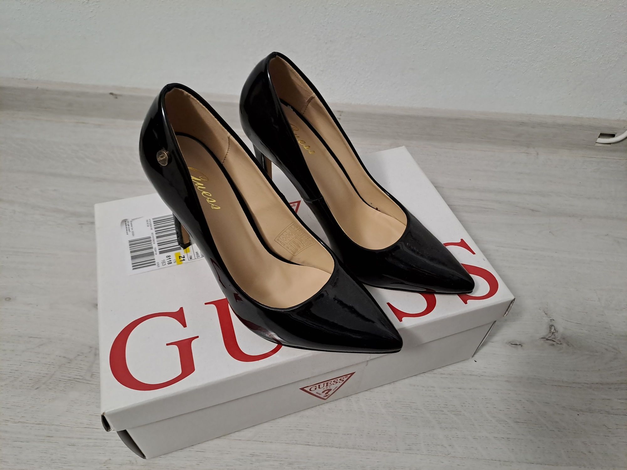 Pantofi damă Guess