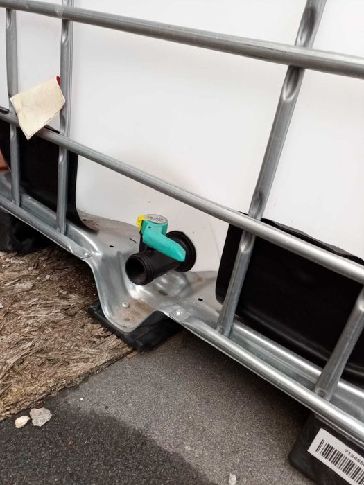 Bazin apa 1000Litri.