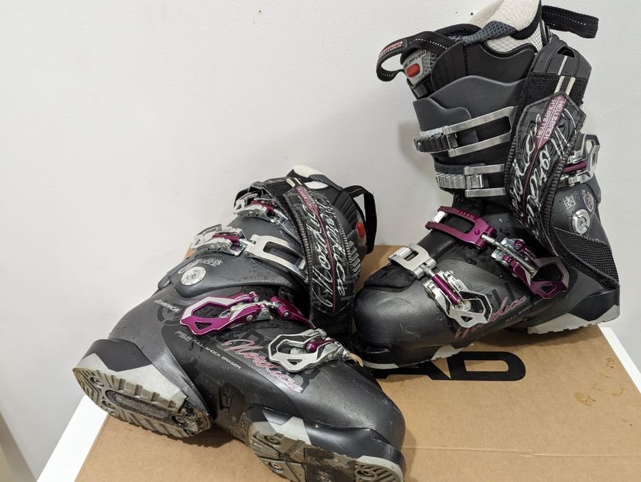Clapari dama Nordica Hell and Back H1 / nr 37