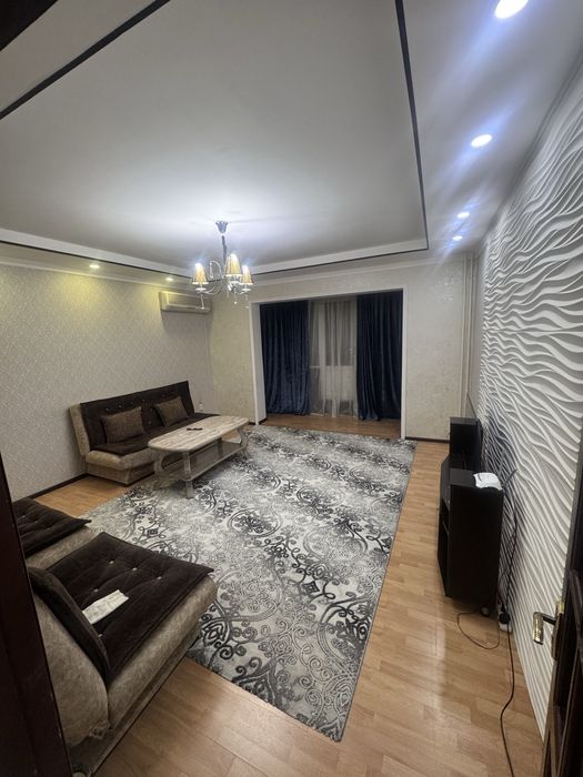 Oybek metro kvartira sotiladi