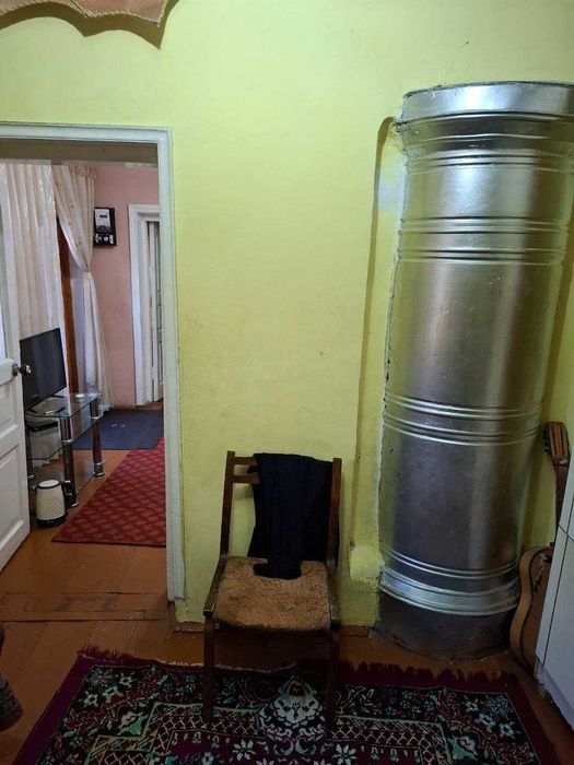 Продаётся небольшой домик, 175 школа.