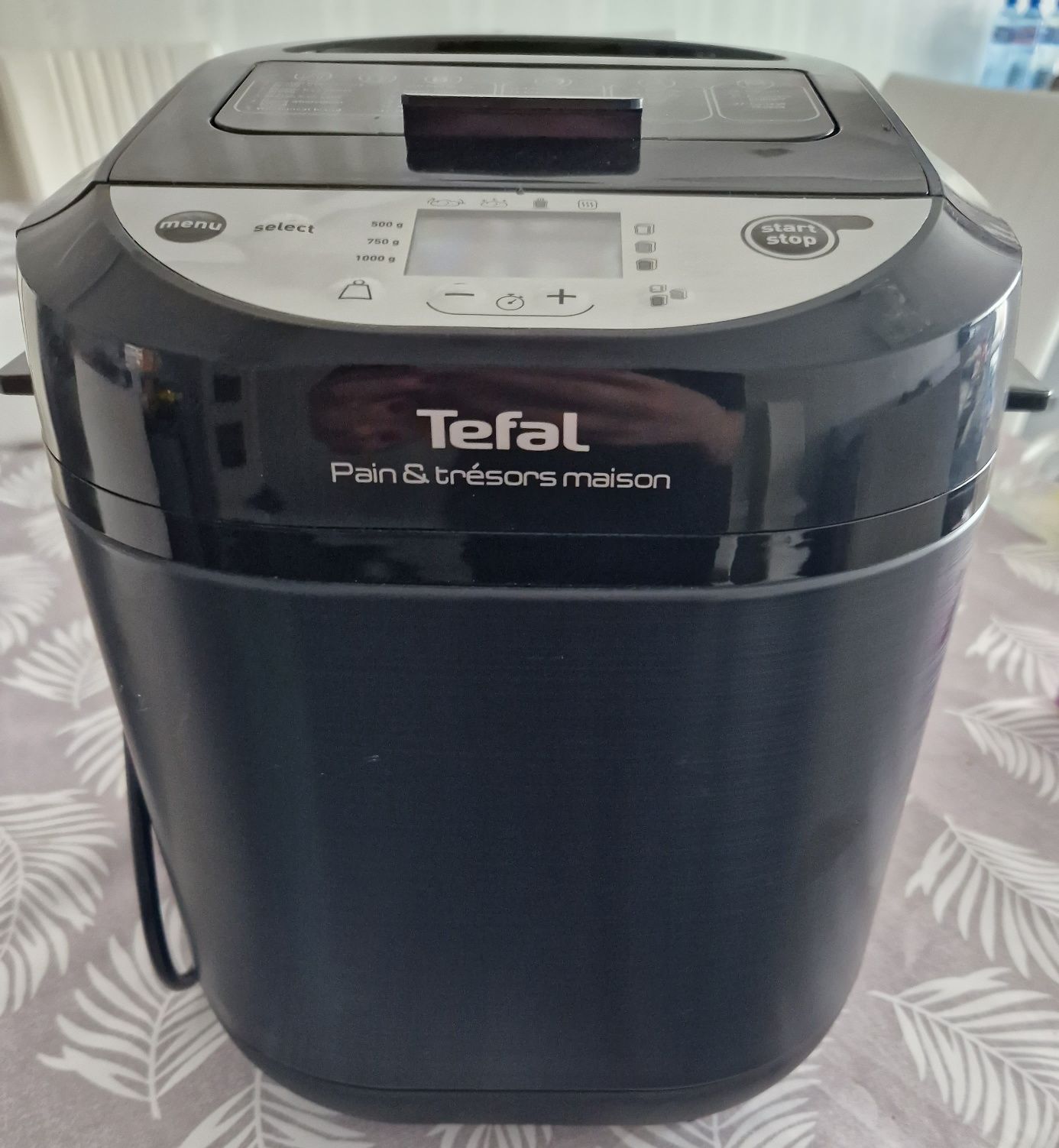 Хлебопекарна TEFAL PAIN ET TRESORS
Използвана е около 10 пъти.