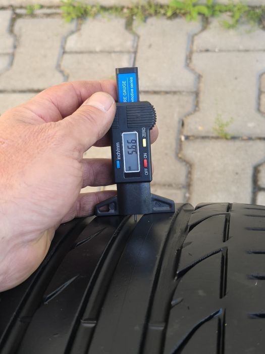 235 40 19 Bridgestone