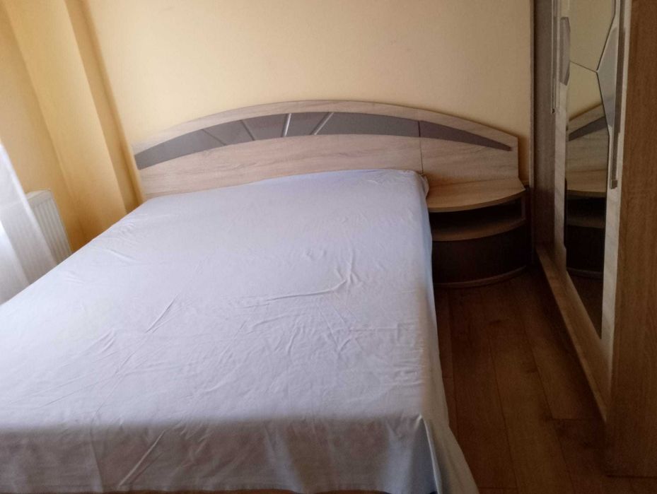 Inchiriez apartament